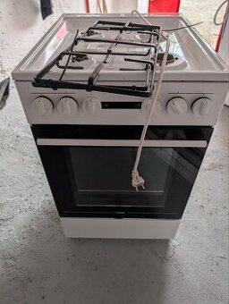 Prodám  kombinovaný sporák Mora na propanbutanovou láhev