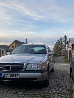 Mercedes-Benz W202 C180