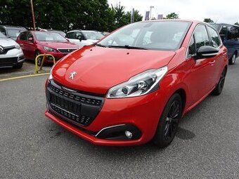 PEUGEOT 208 1,2 PURETECH,GARANCE KM