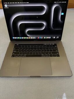 MacBook pro 2017 15inch