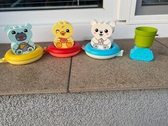 LEGO Duplo Legrace ve vaně Plovoucí vláček se zvířátky
