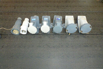 Zásuvky a zástrčky na 230 V