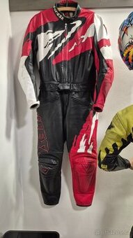 Krásná dobová dvoudílná kombinéza Dainese vel. 50