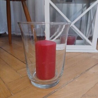 Vaza na velku svičku