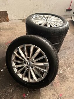 Kompletní letní kola 235/55R18 Škoda Trinity