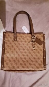 Kabelka Guess