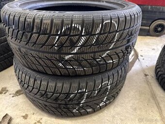 Pneu ZIMNÍ Goodride Snowmaster 215/50/17