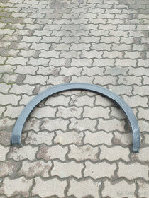 Peugeot 3008 II lem zadniho blatniku