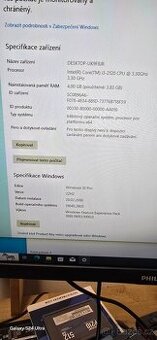 Počítač zdarma monitor