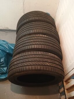 Zánovní letní pneu Pirelli Powergy 215/50 R17 95Y XL