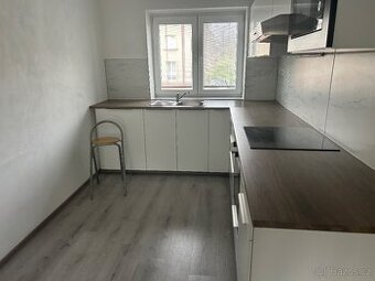 Pronájem 2+1 Gerasimovova- po celk. Rekonstrukci