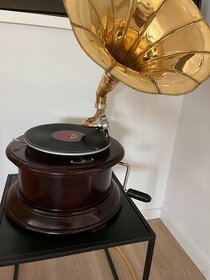 Retro gramofon - 1
