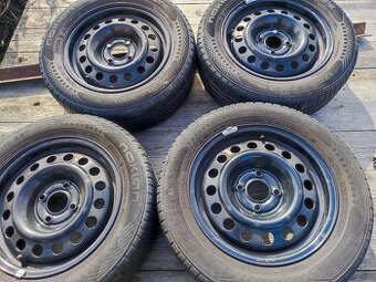 175/65 R14 Nokian komplet