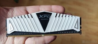 Paměť RAM 8GB DDR4