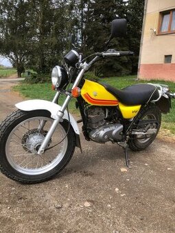 Suzuki Van Van 125