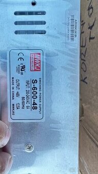 Spinany zdroj 48V 12,5A