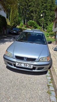 Honda Civic 1.5 VTEC. 1. Majitel