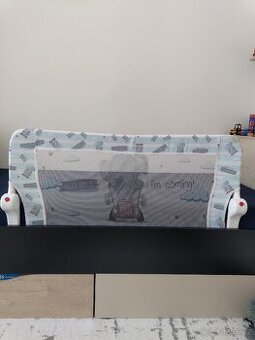 Dětská zábrana na postel