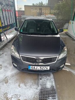 Cee'd - 1