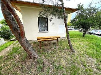 drobná budova na vlastním pozemku - 1