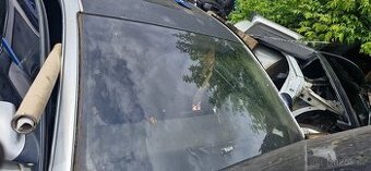 Predni zadni okno sklo audi A8 4E D3