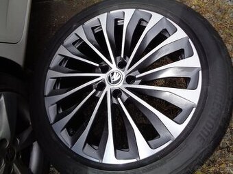 škoda Enyaq r20 alu kola 5x112 letní nová kola