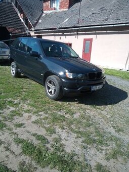 BMW X5  4x4 135 kW  automat 3.0. TDI v6