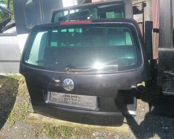 Prodám 5 dveře na VW Touran 2003-2007