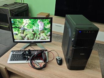 PC s příslušenstvím