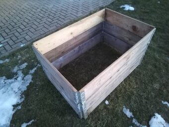 Vyvýšené záhony,Paletové ohrádky velké, poloviční