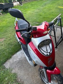 Skutr yuki 50