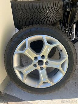 Litá kola Ford - zimní pneumatiky 235/45 R17