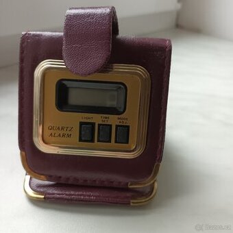 Vintage LCD cestovní budík Quartz