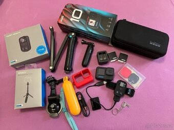 Akcni kamera GOPRO HERO 10, 3 baterie, dalka, drzaky...
