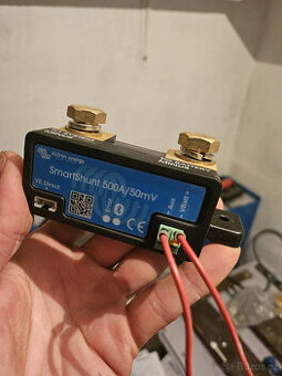 Sledovač stavu SmartShunt 500A +