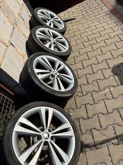 Alu kola R18 5X112 LETNÍ PNEU 225/40 R18 NEPTUNE