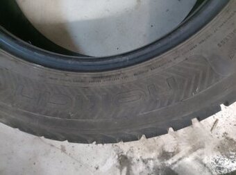 185/65/15 zimní Nokian