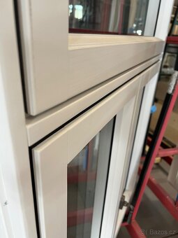 Dřevěné okno Linear