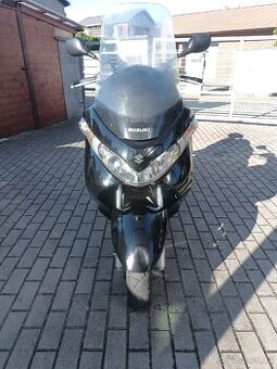 Suzuki Burgman 200 uh