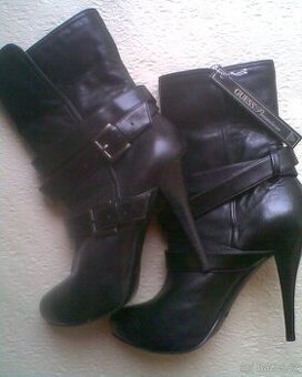 Dámské kozačky GUESS