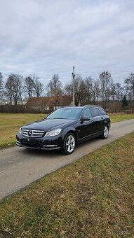 Mercedes C200 1.8 CGI Benzín