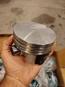 Kované písty Ford 429