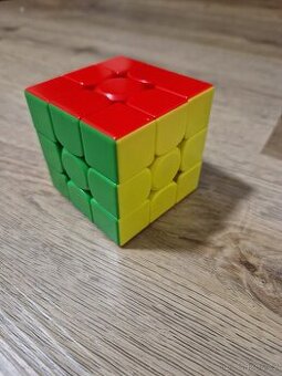 RUBIKOVÁ KOSTKA