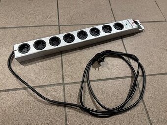BRENNENSTUHL Super Solid - 8 zásuvek, 2,5 m TOP STAV