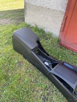 Bmw e91 středový tunel s loletkou