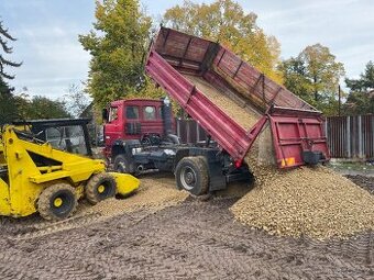 UNC 060 smykový nakladač