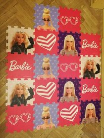 Krásné vysoké podlahové puzzle Barbie