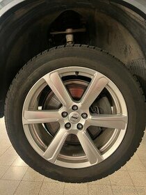 Kompletní alu kola Volvo (XC90) 19" se zimními pneu
