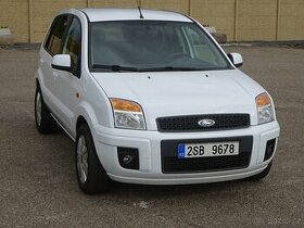Ford Fusion 1.4i r.v.2012 59KW 1.Maj. Koupeno v ČR