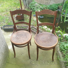 Prodám dvě staré, ohýbané židle
